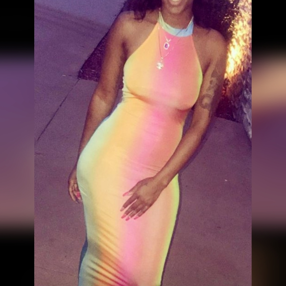 SUPER CUTE & SEXY MULTI COLORED HALTER DRESS